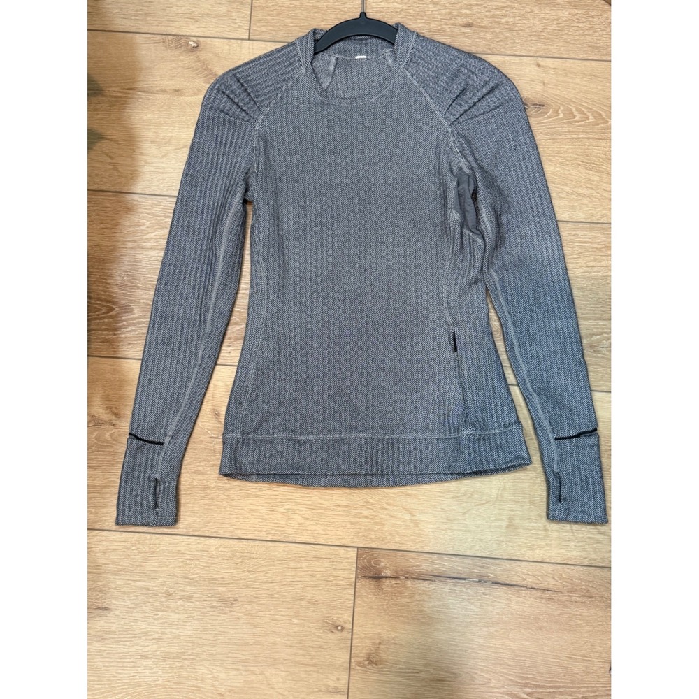 Lululemon Herringbone Long Sleeve Running Top Grey‎ White Thumbholes Size 4